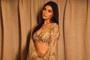 Elnaaz Norouzi in music collaboration photo in Los Angeles