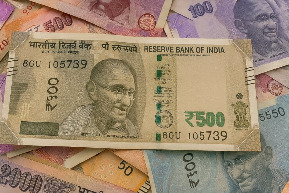 8th Pay Commission 2025 Update - Close-up of various Indian currency notes including ₹500, ₹200, ₹100, and ₹50 denominations featuring Mahatma Gandhi, symbolizing expected salary and pension hike under the 8th Pay Commission.